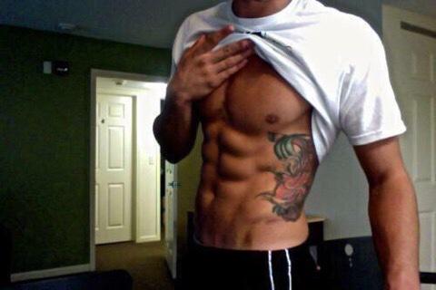 HeyltsJessica's tweet photo. 🔴ATTENTION GUYS🔴: The nfl just banned this supplement because it works so fast. Works well😉 http://t.co/mA5h9TmFgH👈 http://t.co/8xNxjLaOeI