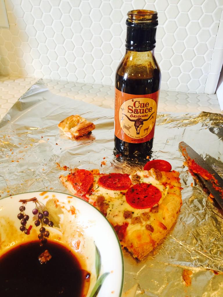 CueSauce's tweet photo. Cue original as a dip for pizza. Also, mixed with ranch, mustard and honey is delicious. http://t.co/iXCYzx1vEy