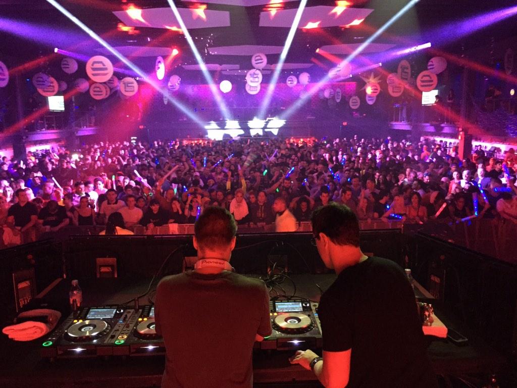 AntonisDC's tweet photo. "@sxmElectro: #NowPlaying @NewWorldPunx @echostage DC, #15yearsofGlow on @sxmElectro 52! http://t.co/dBYsb5jlbZ" #TranceFamily