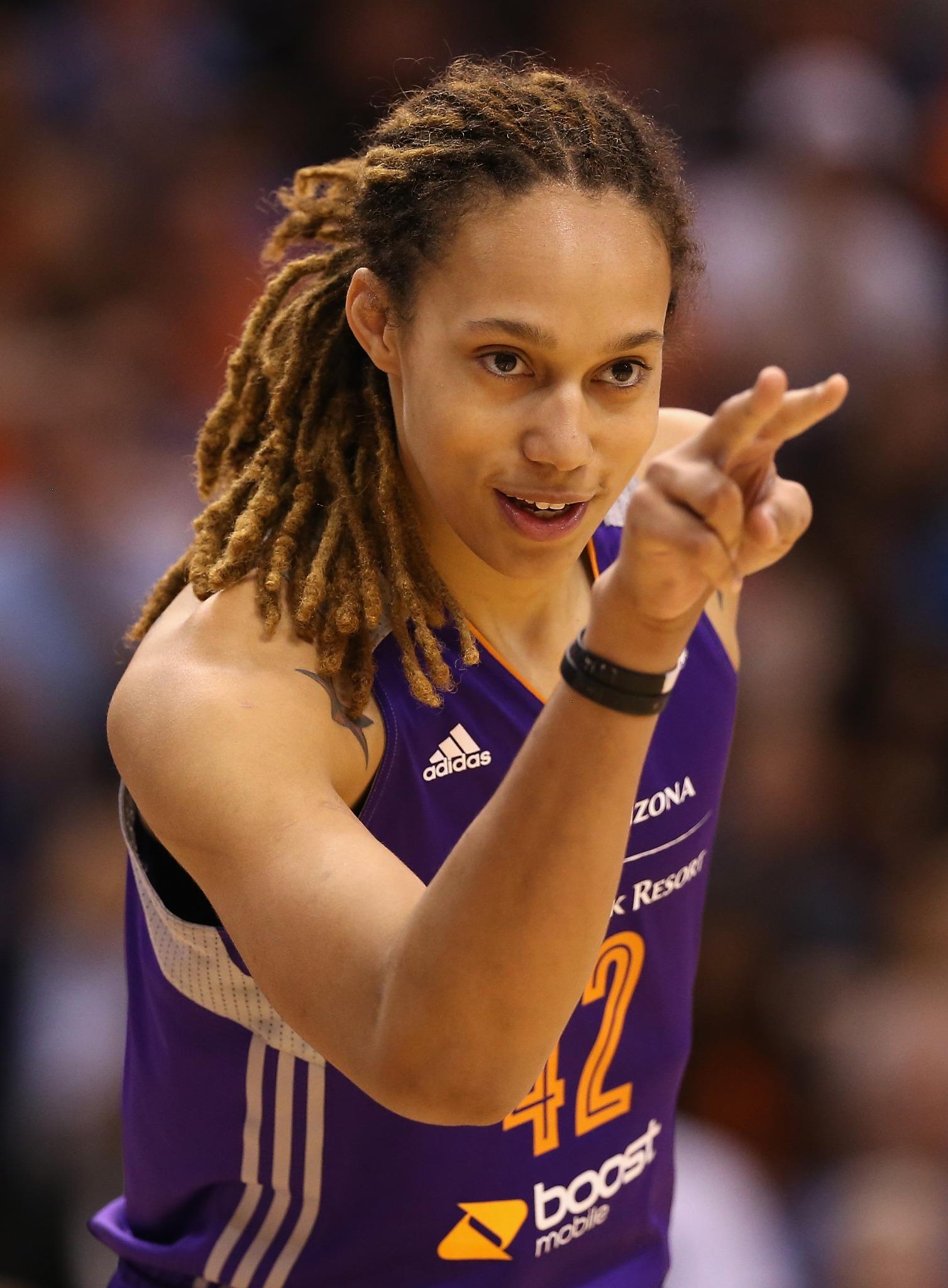 WNBA on X: "It's WNBA #MemeMonday! Tweet your best meme for this photo using the hashtag, and we'll RT the best ones. http://t.co/YD2SjuoAb7" / X