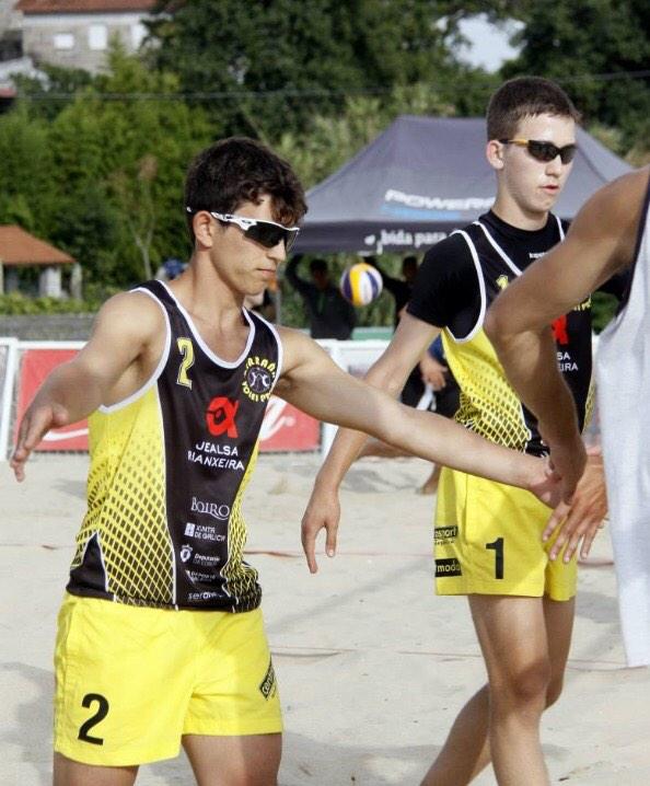 Aquí os nosos campións galegos sub 19 <a href="/loisvazquezfdez/">Lois🏄🏻‍♂️</a>  e <a href="/4IsmaMartinez/">Isma Martínez</a>