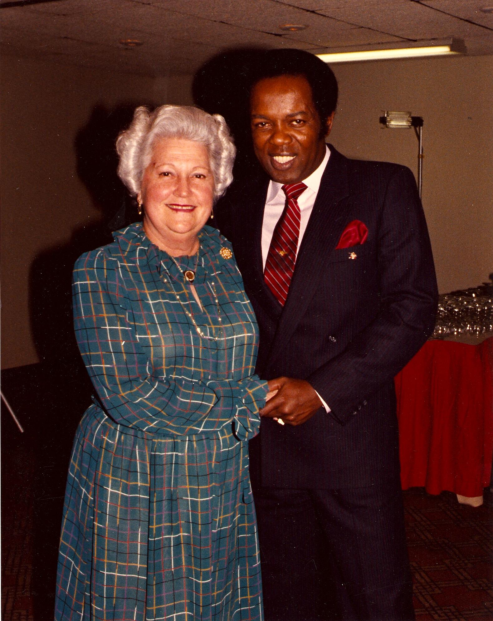 Happy Birthday late Lou Rawls ~ Frank Sinatra "Rawls has the classiest singing & silkiest chops in the singing game." 