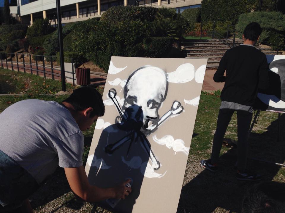 ¿Te gustan los grafitis de <a href="/MovemberES/">MovemberES</a> elaborados por nuestros alumnos con la ayuda del grafitero @ilustrasega?