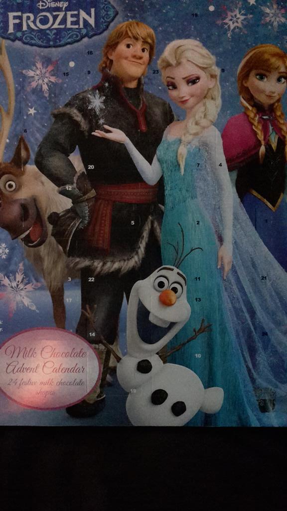 natjane17's tweet photo. #CountdownToChristmas @Endsleigh  Do you wanna build a snowmaaaan...? #SnappyChristmas #EISXmas http://t.co/peRVCEoDtt
