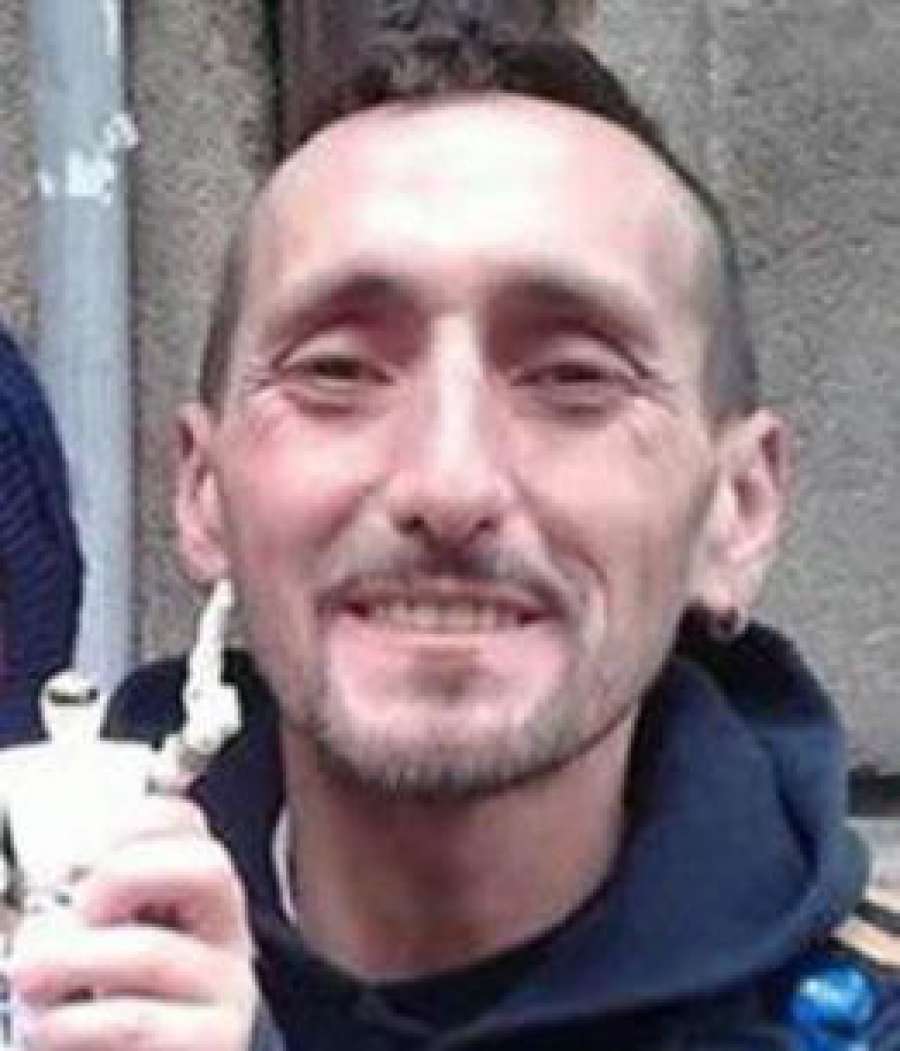 diarioas's tweet photo. 'Jimmy' tenía antecedentes por malos tratos, robos y drogas http://t.co/d8SSAAqqeW http://t.co/9QWQwgZ85G