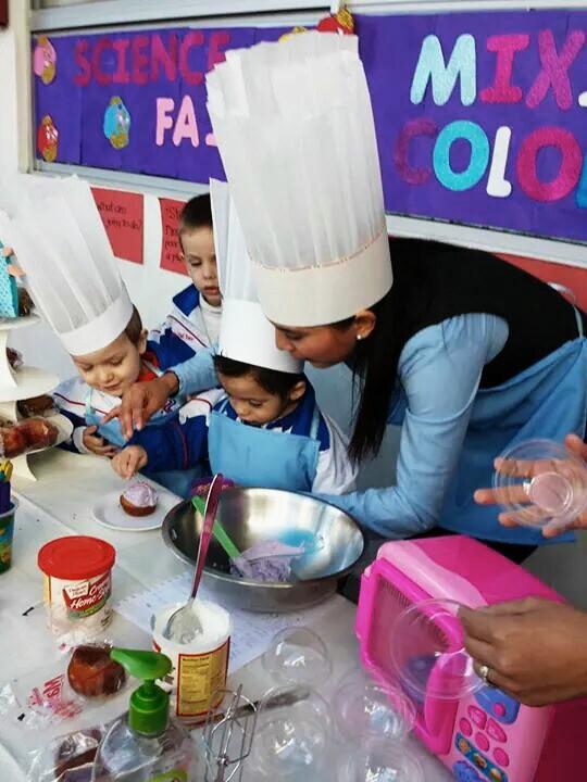 Karen Proa on Twitter: "Science fair #Kindergarten http://t.co/j6o0n2lZRw"