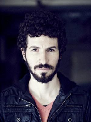 Happy 37th birthday , Brad Delson! Thanks for inspiring me to pick up guitar :3 