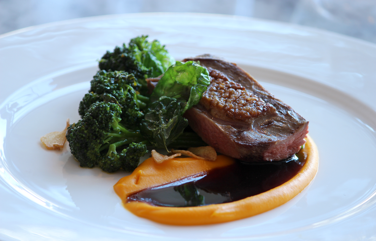 WellingtonFood's tweet photo. Favourite pics from last weeks photo shoot @chameleonWLG @InterConWLG Pretty.... http://t.co/JVlCZxJzOr