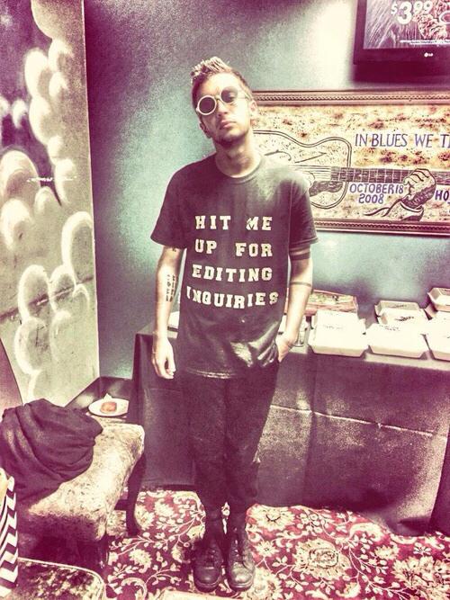 Happy birthday to tyler joseph, what a gem 
