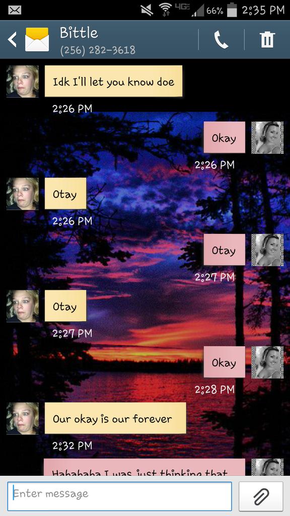 BrookLedbetter7's tweet photo. “@cPaigeMunroe: Lol why are we so weird? 😂😂😂 http://t.co/jM6qewoguU” I like the pic beside my text 😂😂😂