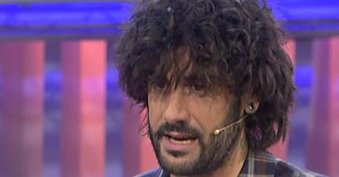 TodoVaBienTV's tweet photo. VÍDEO @MelendiOficial: "No soy guapo, soy resultón" http://t.co/BPLUKitMaa http://t.co/qqFimIoEZ2
