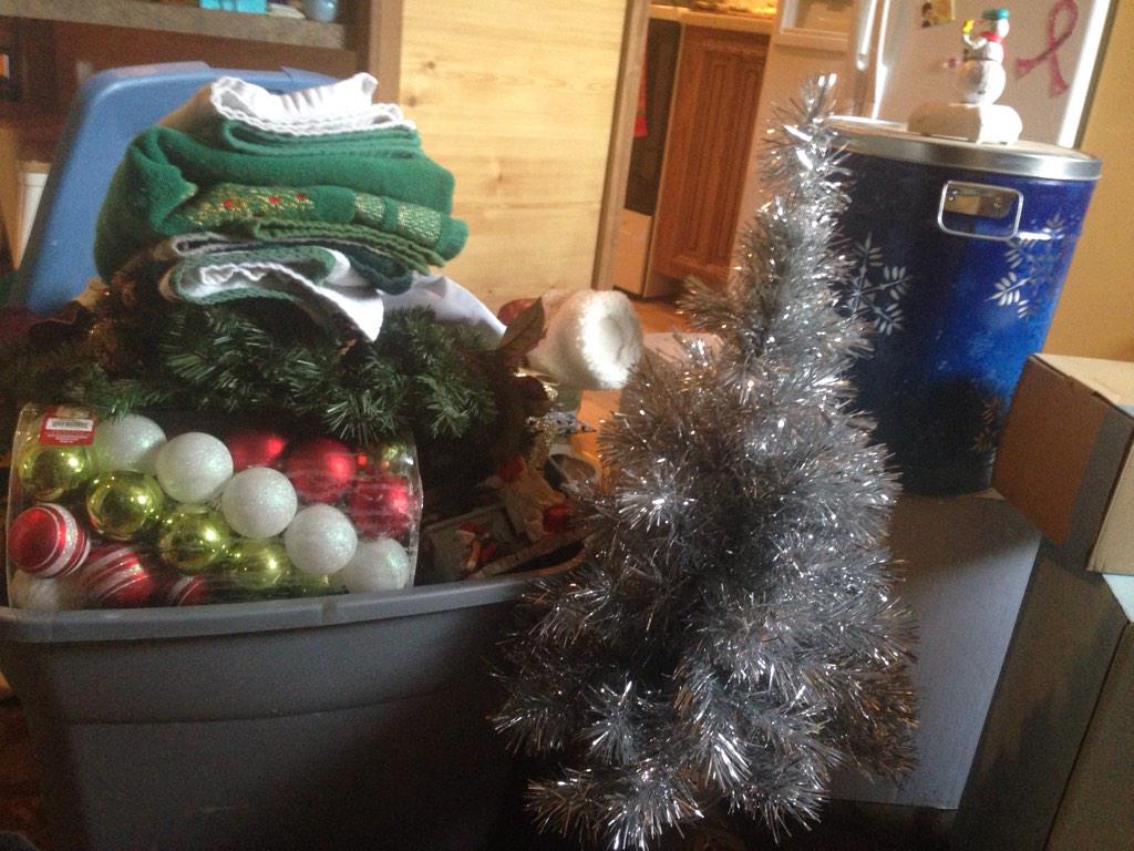 badge_madge's tweet image. Day 1- Decluttered my Christmas Decorations. #operationdeclutter #decembercleanup *goodwill here I come*