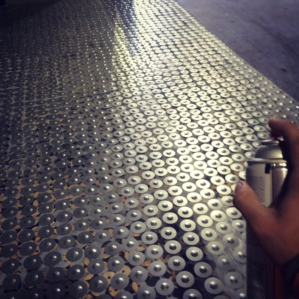ChurroV's tweet photo. Easy money today π made 112 dollars just for spray painting #lovemyjob getting that $17 an hourπππ #whatyoumaking http://t.co/x6pH425d1K