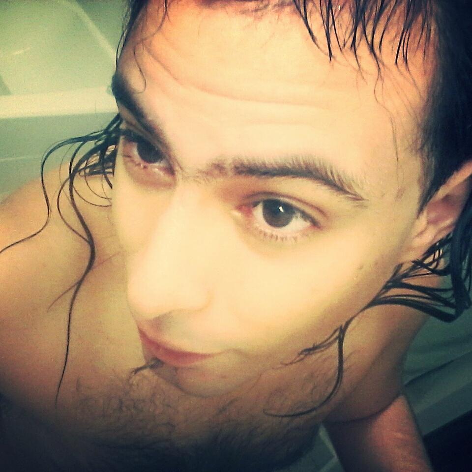 MRSENSATION24's tweet photo. #addme #sexigirls #singleflow #flyguy http://t.co/eJNk2DunaT