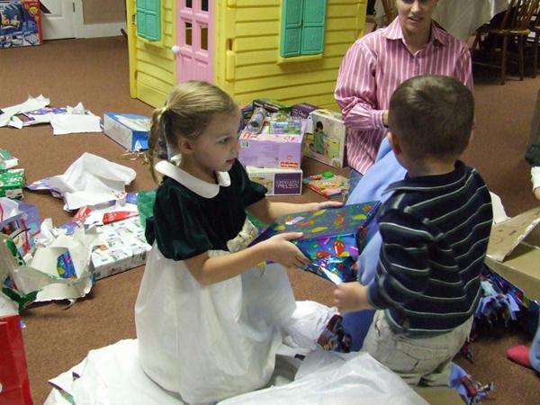 warrencenter's tweet photo. I just crossed a wish off #SantasWishList by sharing a #Meal with someone special. http://t.co/bNMy2xfVNe http://t.co/oQtwUzxEGo