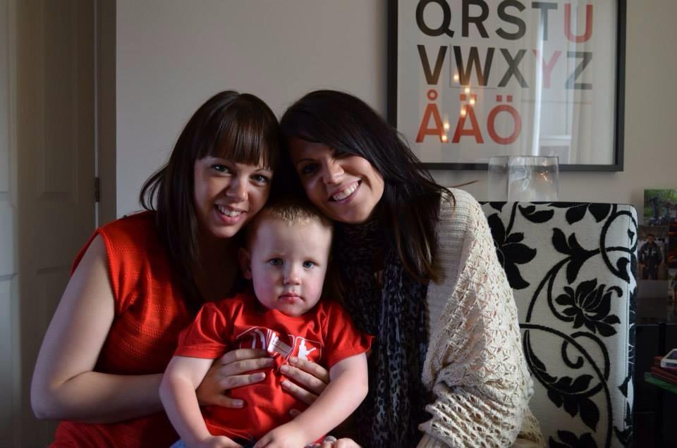 lisa_fordham's tweet photo. @muzza210 @Mrsmuz1 @MTanle  .. How alike are our god babies! Both looking slightly worried lol! X http://t.co/PbbtreJkek