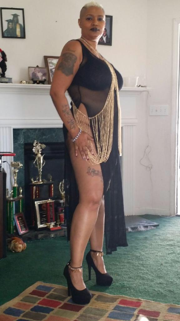 I'm so excited to be the man who is in love with this woman @OnyxSanders #sexylady #bff4ever #sexylove http://t.co/zfhLU0iwGN