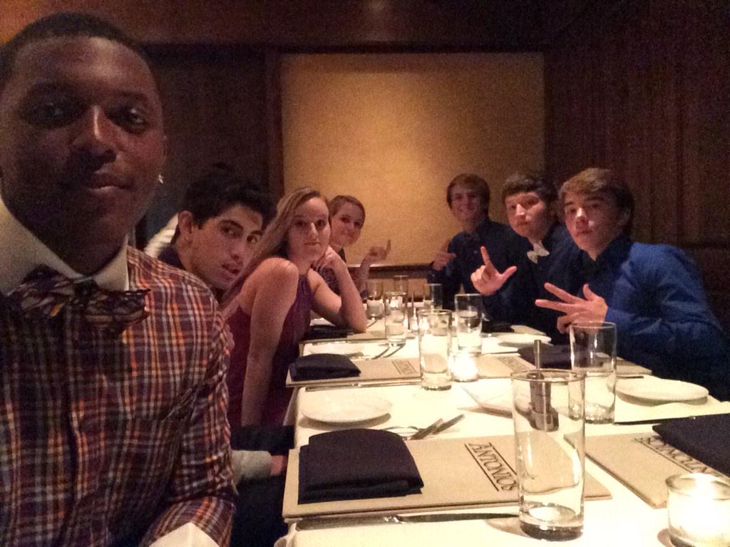 Domi_Michael's tweet photo. Happy Birthday #TeamShuler http://t.co/1zcL6mBJLN
