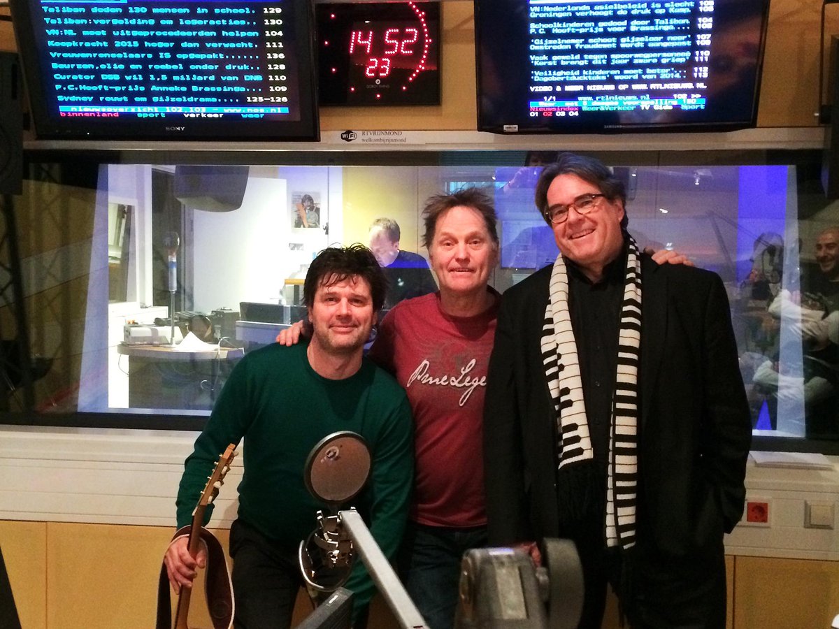 Drie oud-bassisten van Gruppo Sportivo in m'n studio! Joris Lutz is de 5e, Martin Bakker de 2e en <a href="/WEricOW/">Eric Wehrmeijer</a> de 1e.