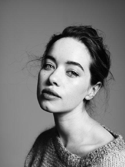 Happy 26th Birthday Anna Popplewell 