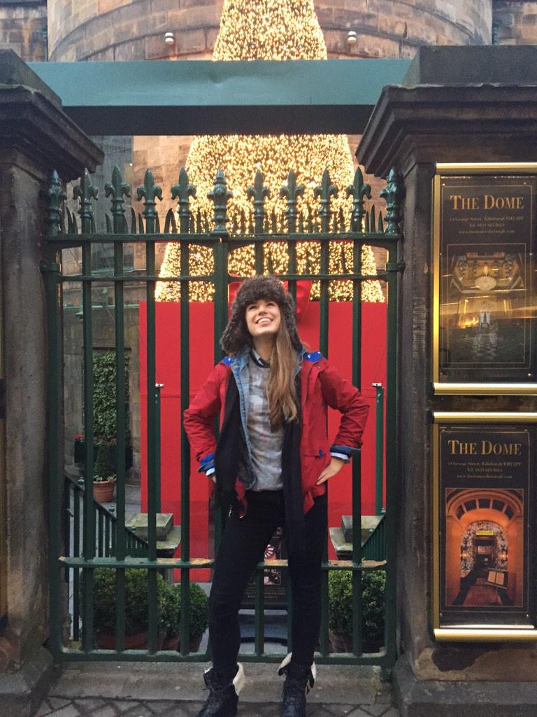 Mezzi_Jezzi's tweet photo. Yesterday in Edinburgh was just the best http://t.co/AQBBcZfd3K