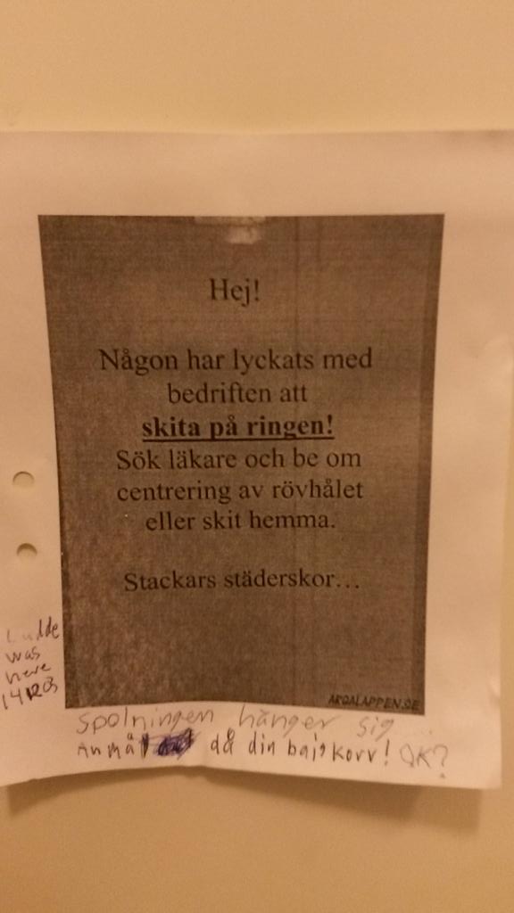 KevinLidn's tweet photo. Okaaaj? Denna satt på jobbets toa dörr http://t.co/L2uvPgdhgR