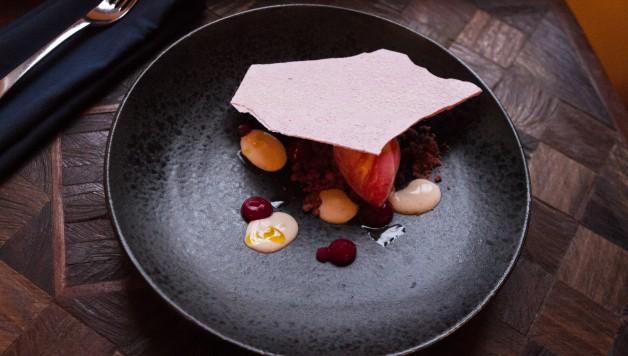 Deja que tu paladar viaje en <a href="/LuksusNYC/">Luksus</a> 
plateselector.com/luksus-at-tors…