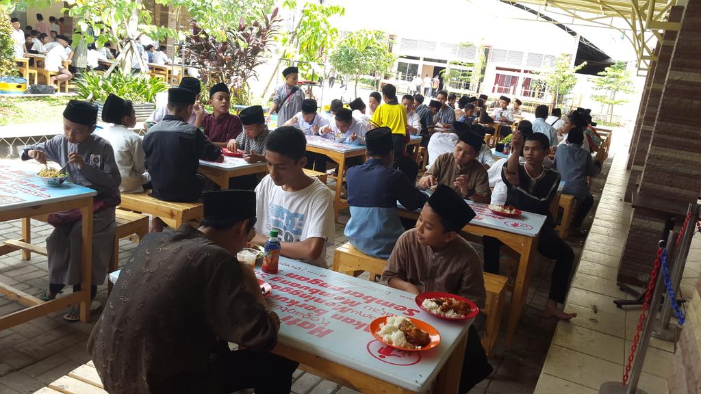 MasMono tweet media