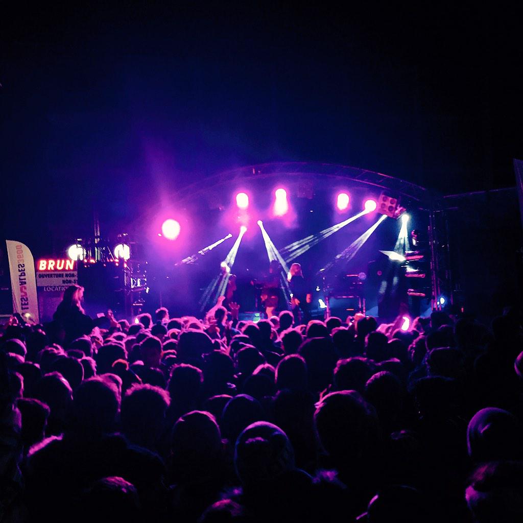 lauren_spring1's tweet photo. Last night #RiseFestival http://t.co/HkT3OuAdA0