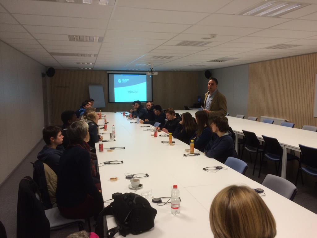 LogisticsatSFI's tweet photo. Rondleiding in het distributiecentrum van Colruyt in Halle. #colruytgroup #logisticsatsfimelle http://t.co/ZKFCfxKmOc