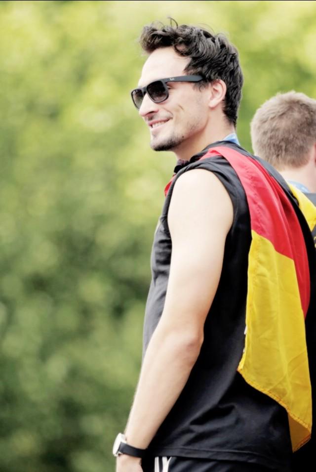 Happy Birthday Mats Hummels   