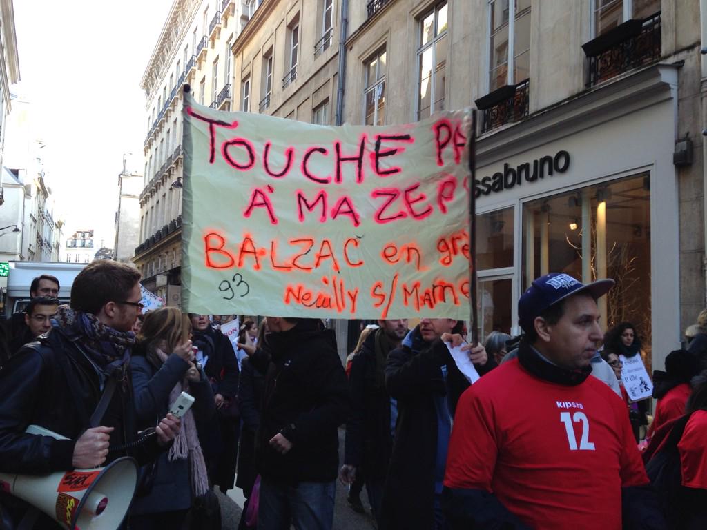 ClgBalzac's tweet photo. @EluardMontreuil haka vers le ministère! http://t.co/3NS5oCsnt5