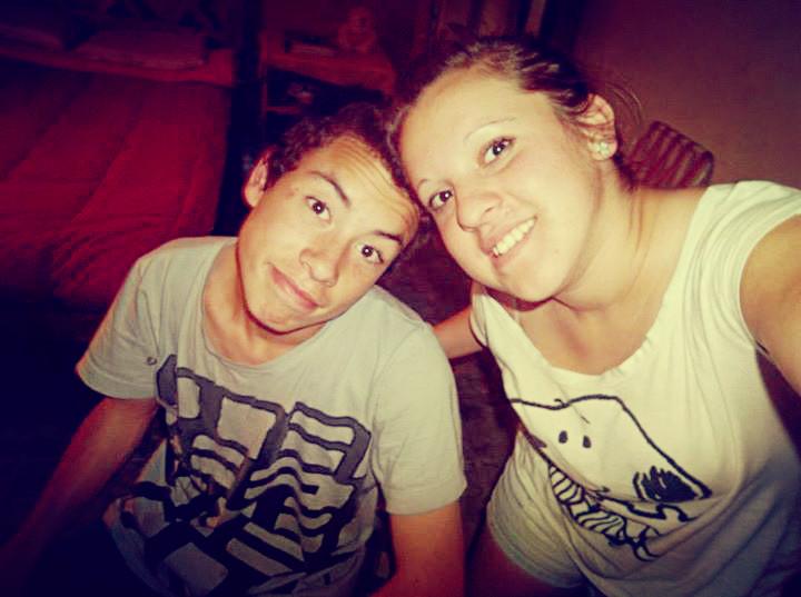 alexiscenteno04's tweet photo. Te quiero hermana <3 http://t.co/Cf8R3wbknM