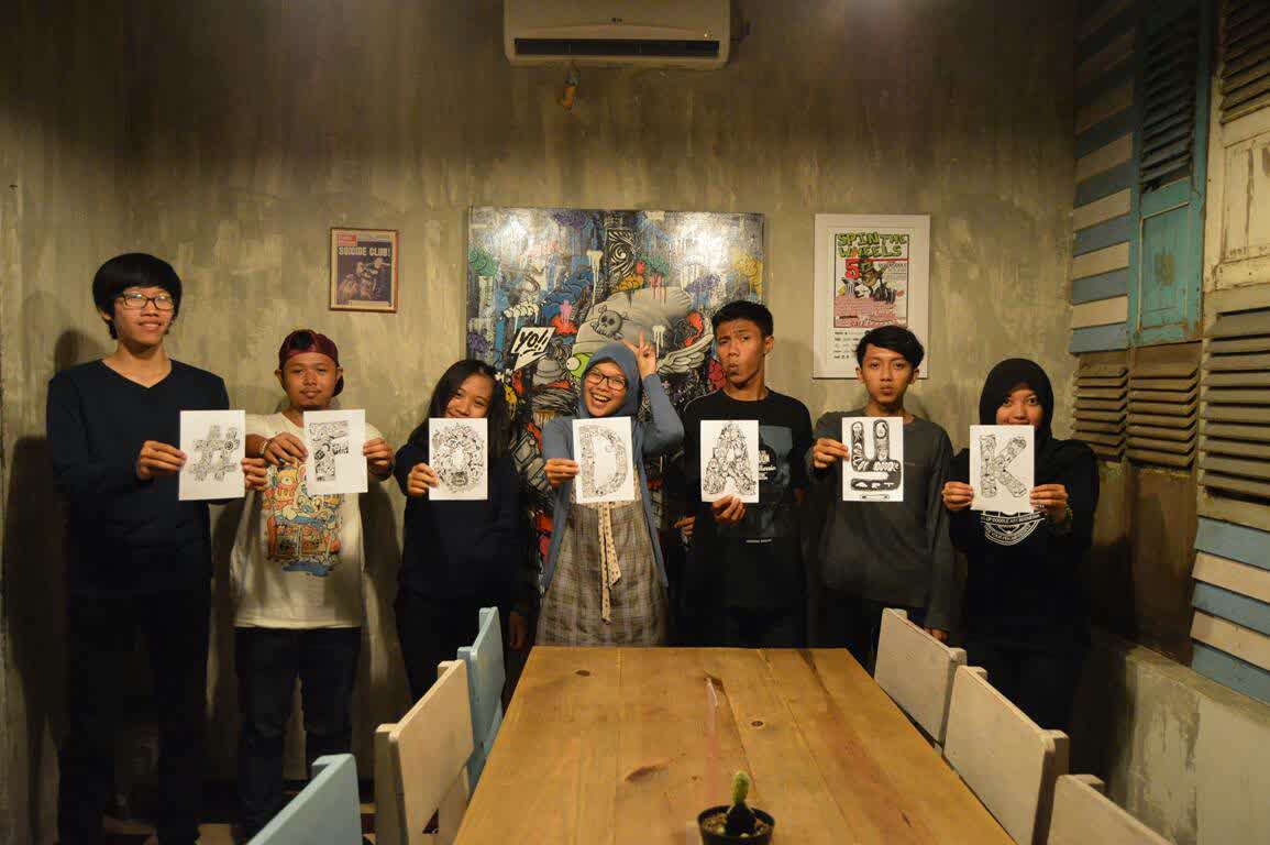 heyDFM's tweet photo. Doodle jamming @FullofDoodleArt #FODAYK 13 Desember 2014 @lagani_coffee ;) http://t.co/CZjqdE1CLz