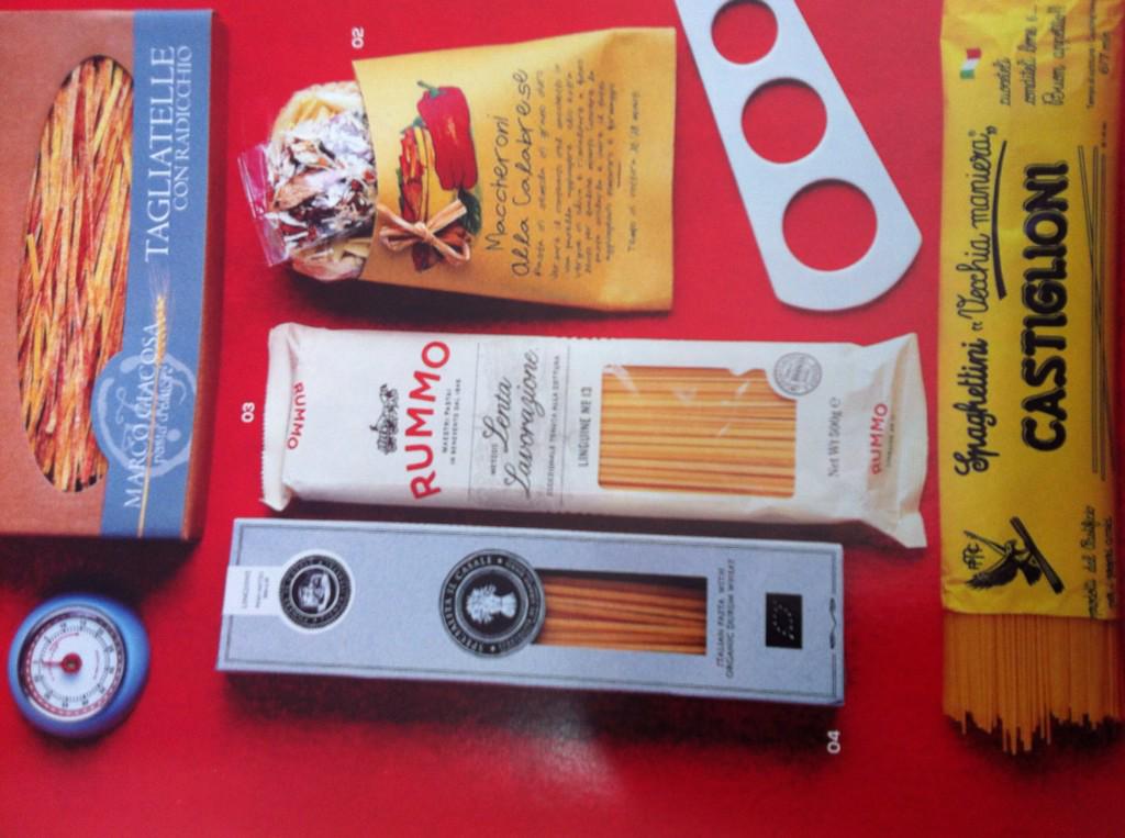 CenamSumo's tweet photo. #packaging #obsession #rummo #spaghettiallavecchiamaniera #castiglioni #maccheroni #pastaaddicted http://t.co/RPpi6nhLUN