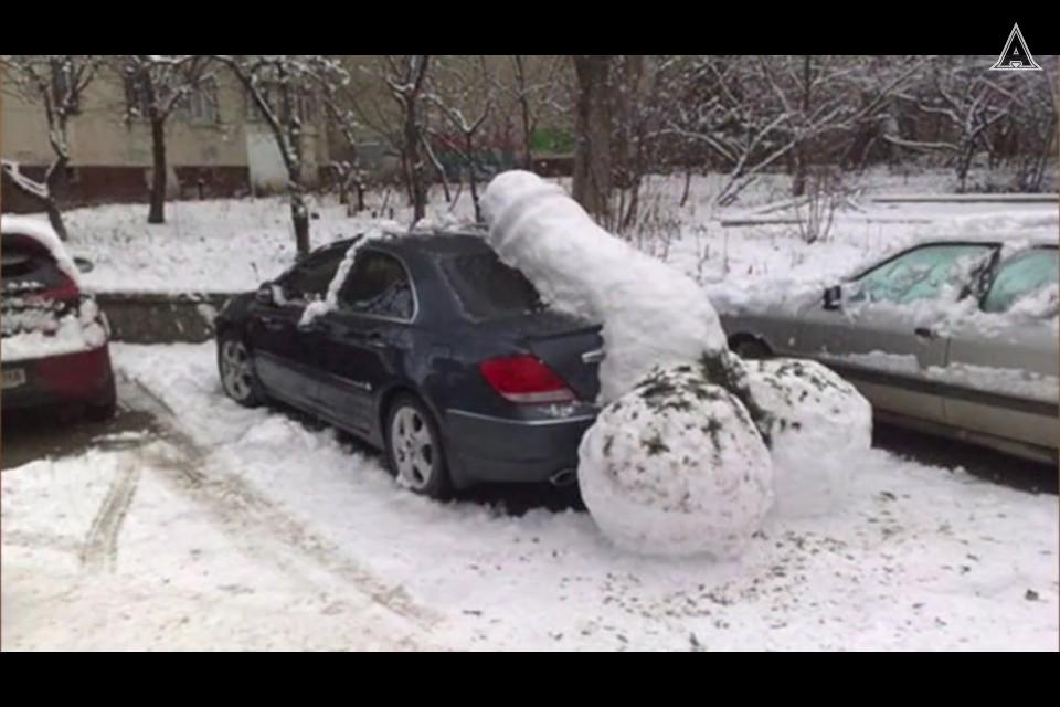SKINSNATION2012's tweet photo. There was a Giants Fan leaning on my car this morning.... 

What a ..... SnowPrick?!

#GiantFail #HTTR #Redskins http://t.co/Jxk1PFm2yP