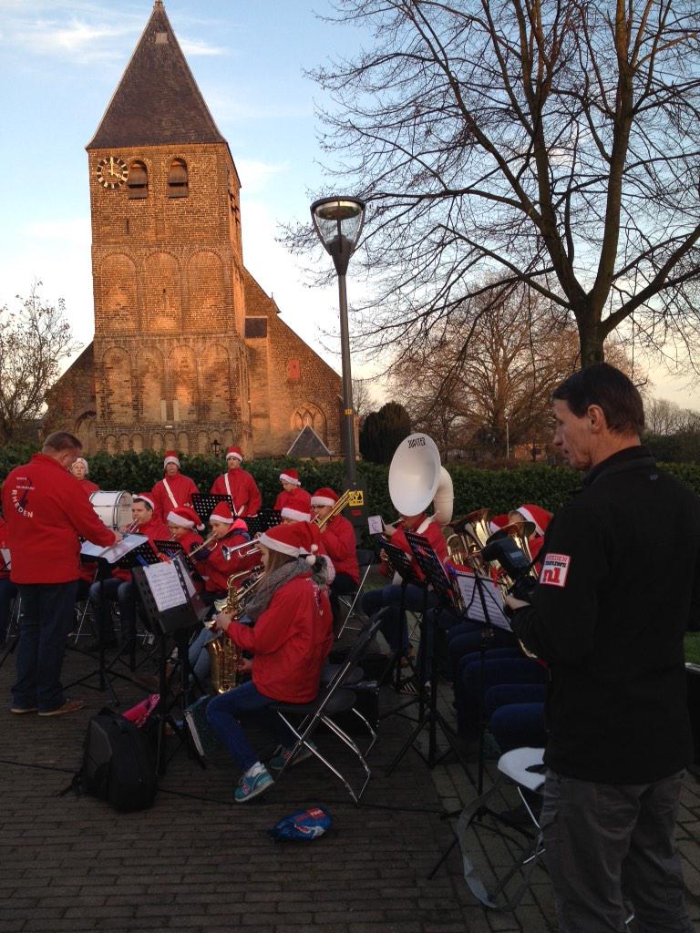 Kerst muziek #rheden dank aan <a href="/MSRheden/">March-ShowbandRheden</a> <a href="/HetRhedenNieuws/">Rheden.Nieuws.nl</a> <a href="/RhedenPromotie/">Rheden Promotie</a>