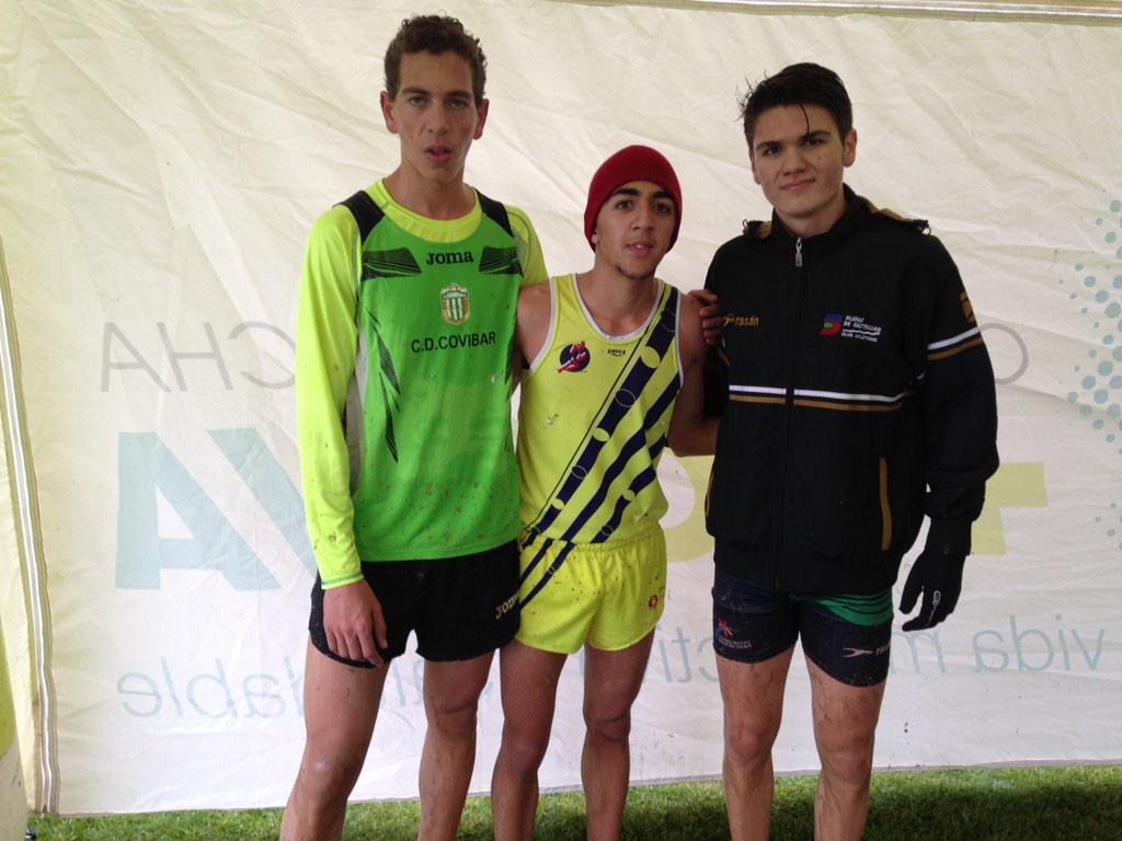asociacionADOC's tweet photo. Podio Junior Masculino en Cross Quintanar @CAManchego. 1 @REDUTEUCHILAND 2 Omar Eddahmani 3 @ivanml96 http://t.co/3XVipbkhgQ