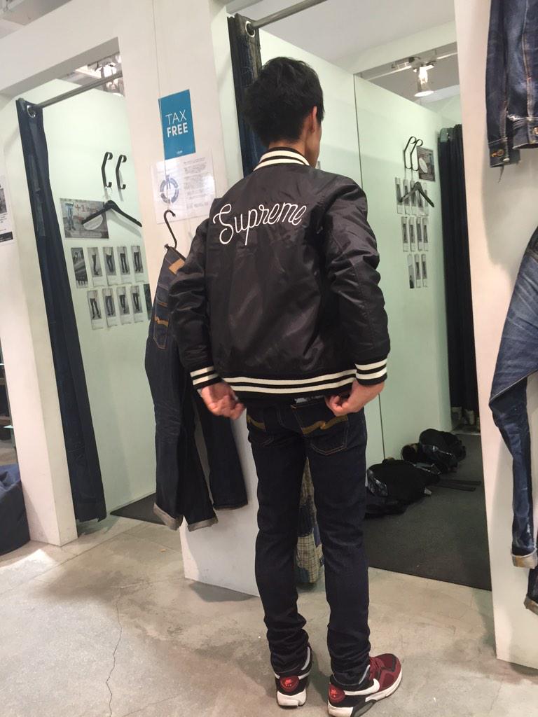 Kenchan_1022's tweet photo. 阿部酒飲んだ後ノリでヌーディー買う http://t.co/5PQCH9pCtQ