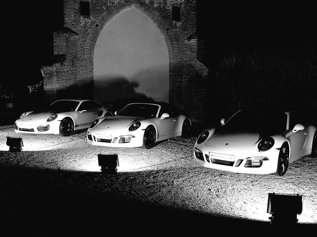 PartyLightsUK's tweet photo. Guess whose Christmas party was @wasingpark. Glad we were asked to help. #partylights #outdoorlighting http://t.co/I2uIb4FxL0