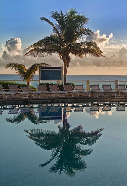 WonderRoute's tweet photo. What's the #1 #hotel in the Caribbean? http://t.co/PAP2viyKlu #traveldeals http://t.co/gWw8niynZC