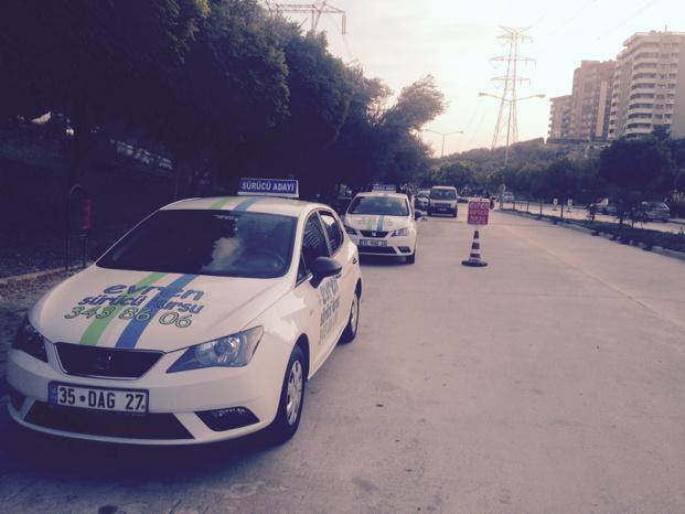 bornovaatamtsk's tweet photo. #B #sınav #sürücü http://t.co/NM4nAJaClg