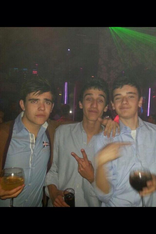PswagCF's tweet photo. Menos mal que la respetan #NormativaFIFAMisCojones #QuéRivalSeñoras #DandoEjemplo #MirenSuÉticoNombre> @dediezadoceNT http://t.co/fEbPeOOCbV