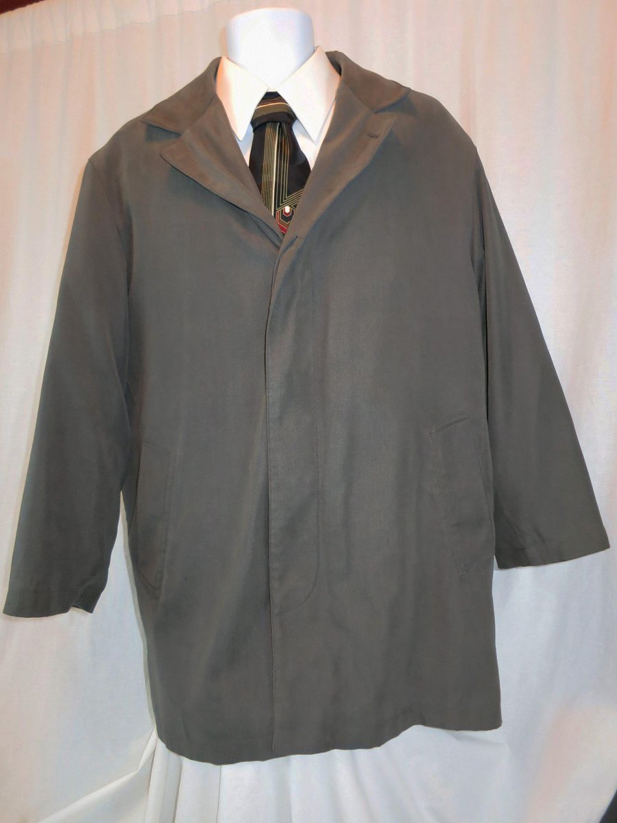 Alzadagrace's tweet image. Bill Blass 40S Coat zip out lining Gray/green #BillBlass #BasicCoat ebay.com/itm/Bill-Blass… via @eBay #Alzadagrace