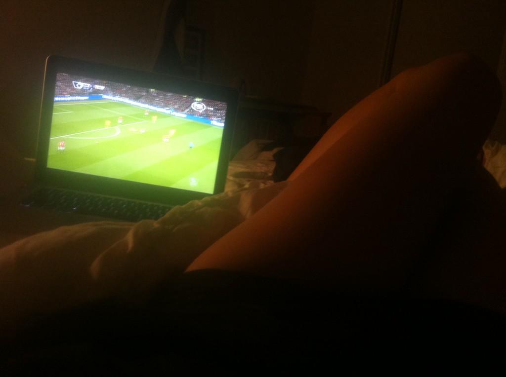 gia__892's tweet photo. can't sleep: watches football #MUFCvLFC #BPLlive http://t.co/S4YcuhaDyG