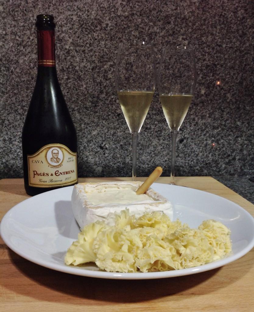 jordixavila's tweet image. Vermutisme! 
Tête de moine, Kuadrat de #TrosdeSort i cava L'Avi Pagès de @pagesentrena. #Gastropindoles