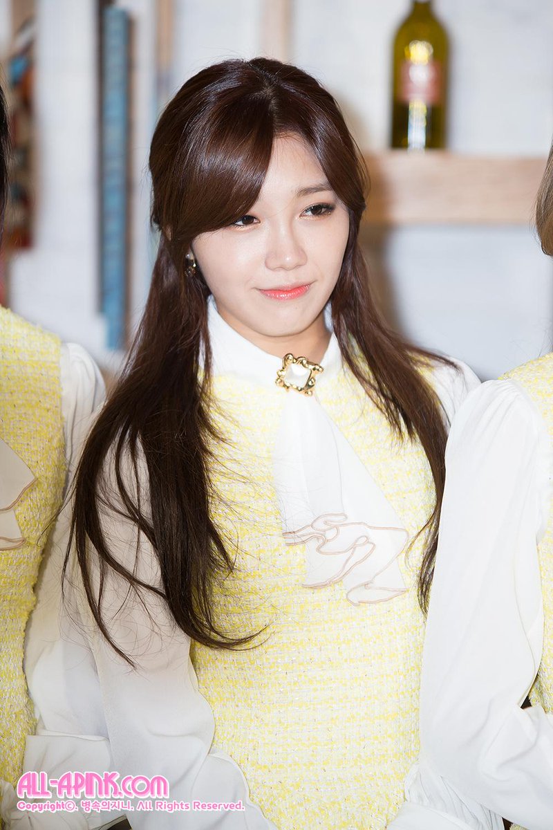 all_apink's tweet photo. 나은 http://t.co/xEB7l5Ku79 은지 http://t.co/zhkgGOoW9c 초롱 http://t.co/xzNmJqiunk 남주 http://t.co/4y0MxCds1L http://t.co/18drbllw4J