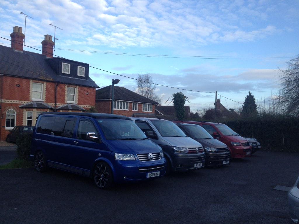 ArmsFarriers's tweet photo. Berkshire Transporter Xmas meet today http://t.co/jXWV9q5NgT