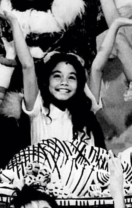 Happy Birthday Vanessa Hudgens   youre the queen of my life 