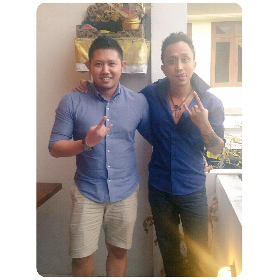 HonjiMilagro's tweet photo. \m/ RT @D_Yadnya: Thx banget-banget buat Honji yang ngisi #HSMS2014 BALI @espadevata . ini iblis emang ga ada matinya http://t.co/bMavQ1HtAH